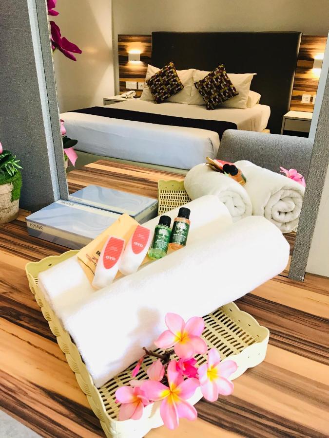 Villa Abadi Resort Pantai Cenang  Zewnętrze zdjęcie