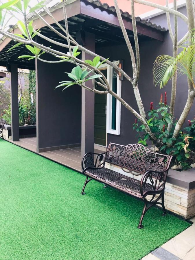Villa Abadi Resort Pantai Cenang  Zewnętrze zdjęcie