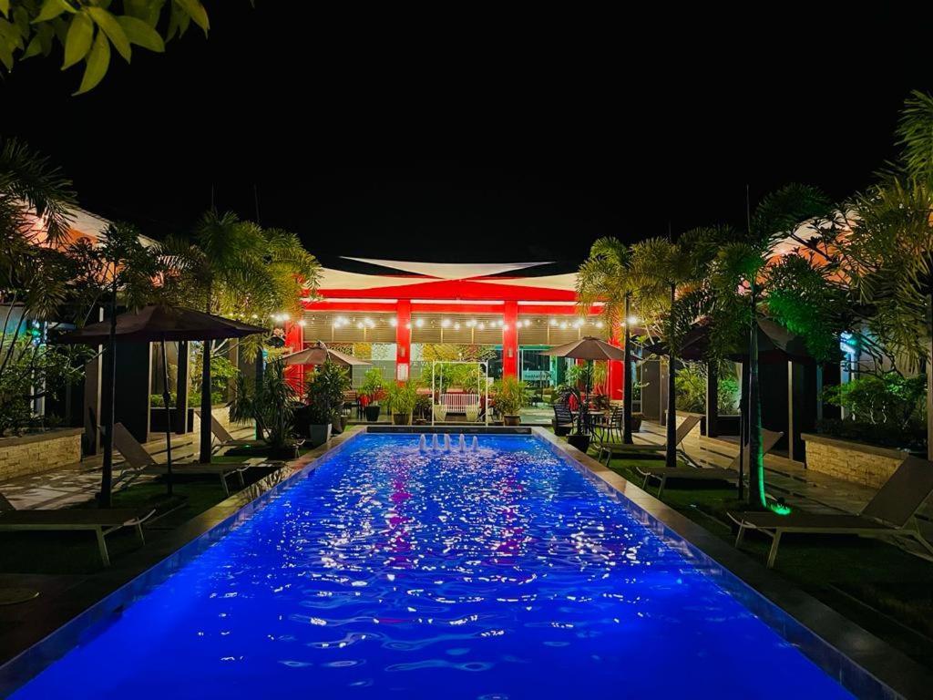 Villa Abadi Resort Pantai Cenang  Zewnętrze zdjęcie