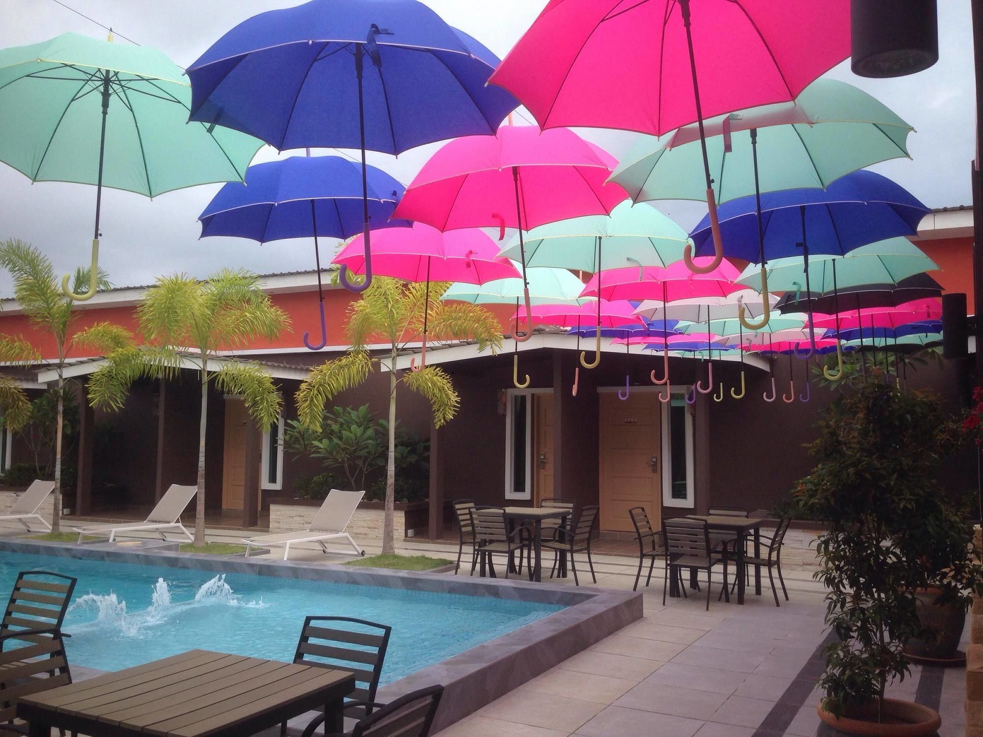 Villa Abadi Resort Pantai Cenang  Zewnętrze zdjęcie